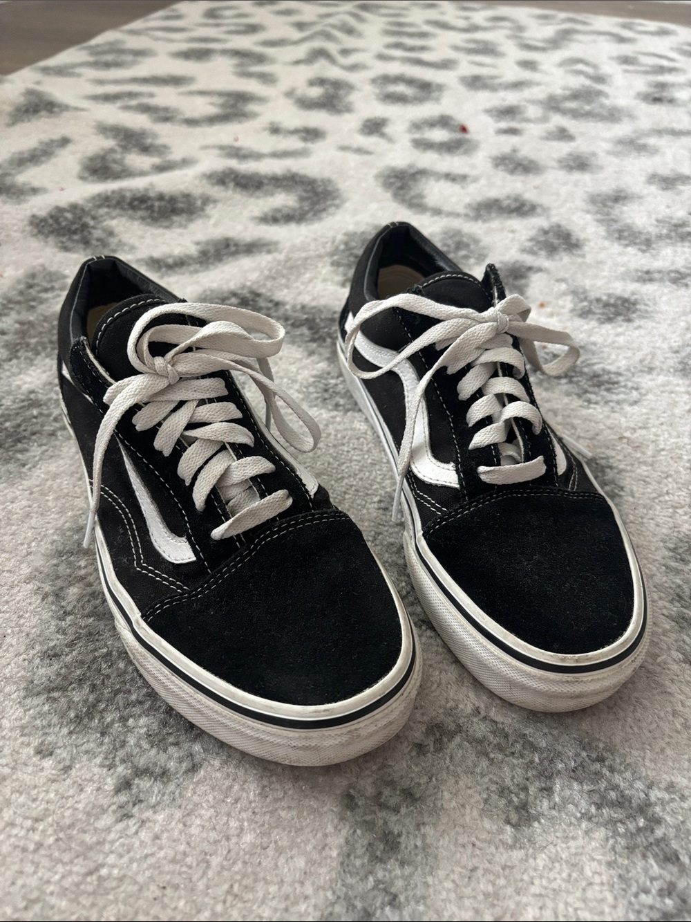 Vans Black and White Old Skool Women's Low-Top Sneakers Suede